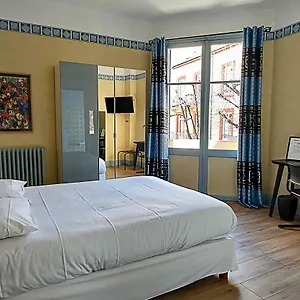Trianon 2*, Vichy France